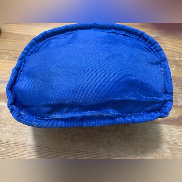 Korean Winky Cat Makeup Pouch - Picture 12 of 14